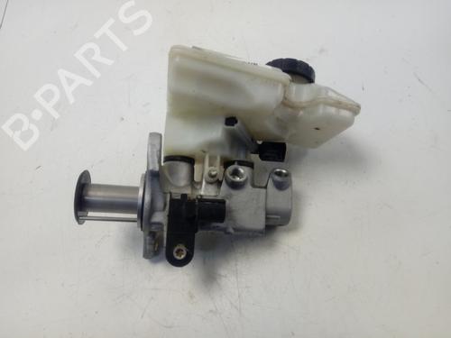Used Brake master cylinder VW PASSAT B8 Variant (3G5, CB5) 2.0 TDI (150 hp) 16572284