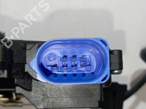Rear right lock VW TOURAN (1T1, 1T2) 2.0 TDI | BP29628868C99 