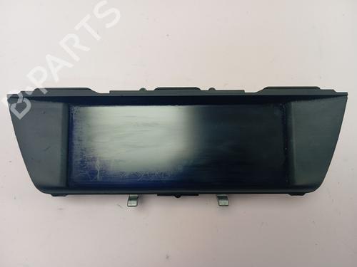 Used Display monitor BMW 5 (F10) 530 d (245 hp) 26700098