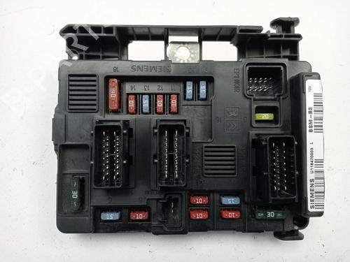 Used Fuse box Fuse box 38772467 38772467