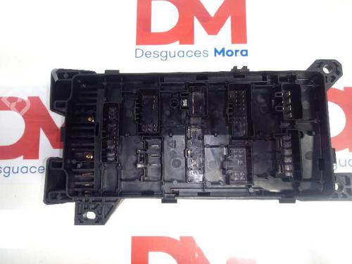 Used Fuse box KIA CARNIVAL II (GQ) [1999-2007]  13580318
