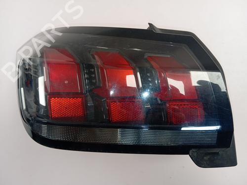 Farolim direito Farolim direito PEUGEOT 208 II (UB_, UP_, UW_, UJ_) [2019-2026] 38482738 38482738