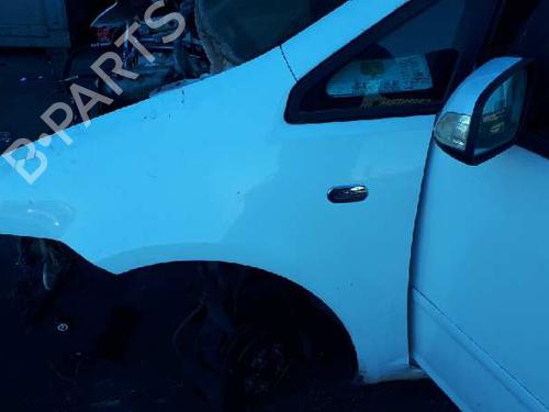 Used Left front fenders Left front fenders 37150395 37150395