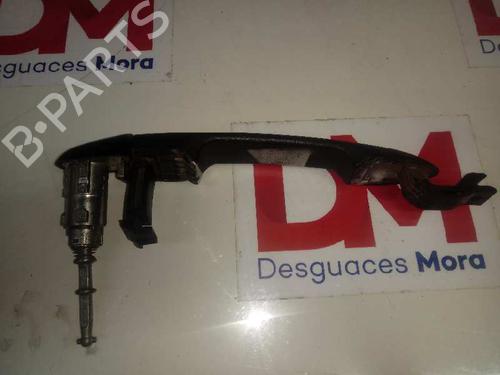 Used Front left exterior door handle RENAULT KANGOO / GRAND KANGOO II (KW0/1_) [2008-2025]  16681334