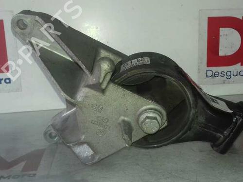 Used Engine mount OPEL ASTRA J Sports Tourer (P10) [2010-2015]  16571293