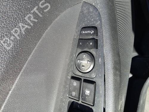 Used Mirror switch HYUNDAI TUCSON (TL, TLE) 1.7 CRDi (116 hp) 12842412
