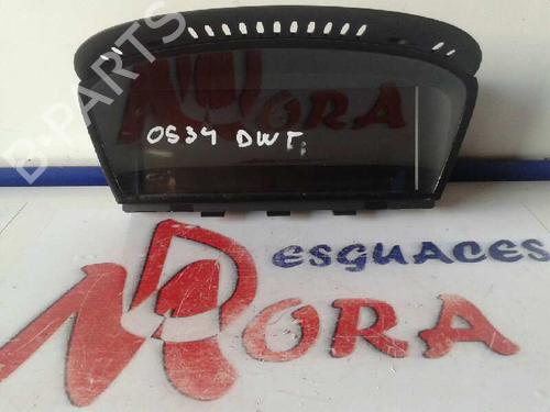 Used Display monitor BMW 3 (E90) 330 xd (231 hp) 12642389