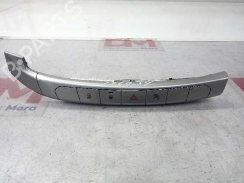 Used Warning switch FIAT TIPO Hatchback (356_, 357_) [2016-2025]  12650917