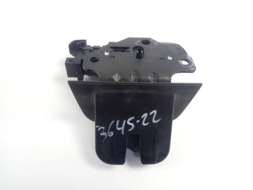 Used Tailgate lock AUDI A4 B7 Avant (8ED) [2004-2008]  18265586
