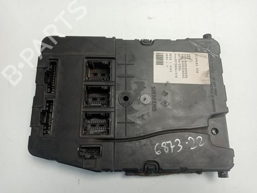 Used Fuse box RENAULT MEGANE II (BM0/1_, CM0/1_) [2001-2012]  18029723