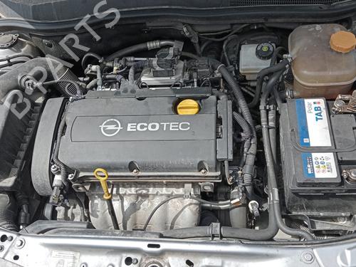 Left front steering knuckle OPEL ASTRA H Estate (A04) 1.8 (L35) | BP25854542M25 