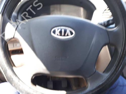 Used Driver airbag KIA CARENS III MPV (UN) 2.0 CRDi 140 (140 hp) 12648772