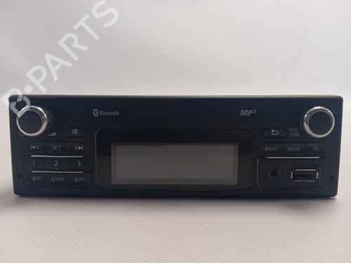 Used Radio RENAULT KANGOO / GRAND KANGOO II (KW0/1_) 1.5 dCi 90 (KW05, KW08, KW0G, KW11) (90 hp) 25854690