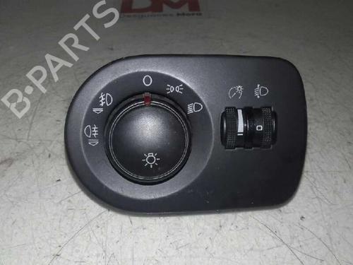 Used Headlight switch SEAT LEON (1P1) 1.9 TDI (105 hp) 16121252