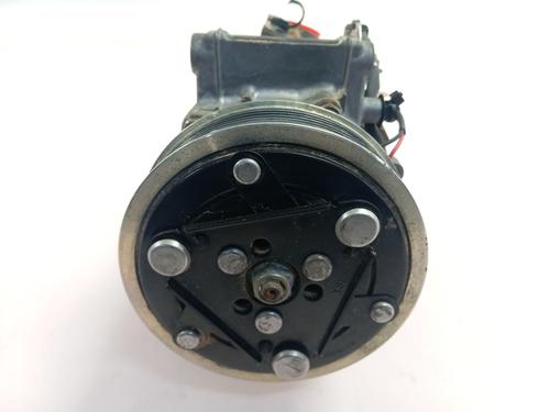 Used AC compressor AC compressor RENAULT CAPTUR II (HF_) TCe 155 (HFMN) (154 hp) 36221440 36221440