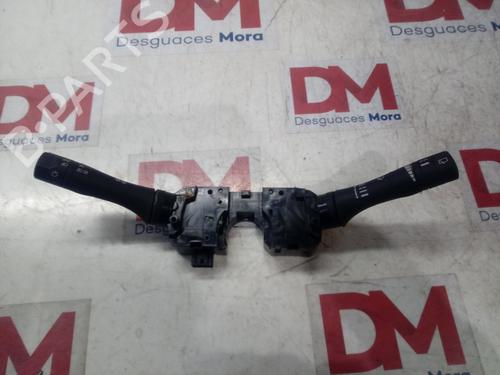Used Headlight switch NISSAN JUKE (F15) 1.6 (117 hp) 12674273
