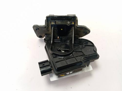 Used Tailgate lock TOYOTA VERSO (_R2_) 2.2 D-4D (AUR21_, AUR21R) (150 hp) 20108038