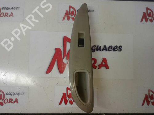 Used Right front window switch NISSAN PRIMERA (P12) 2.2 Di (126 hp) 16932759