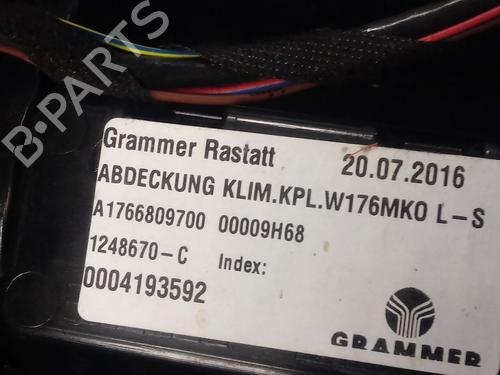 Armrest / Center console MERCEDES-BENZ GLA-CLASS (X156) GLA 200 CDI / d (156.908) | BP13625188I20 
