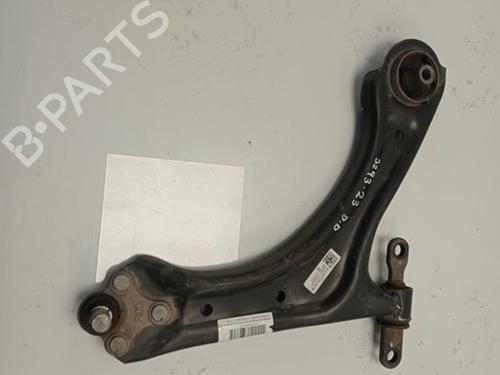 Used Right front suspension arm HYUNDAI TUCSON (TL, TLE) 1.7 CRDi (141 hp) 17018174
