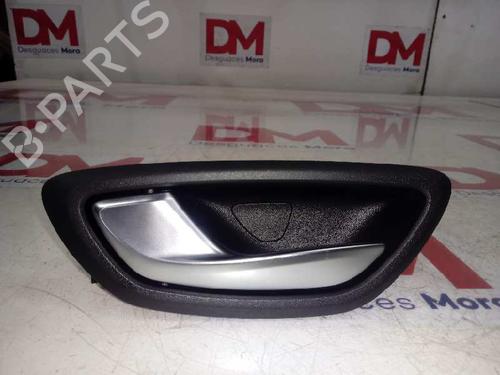 Venstre fortil invendig håndtag RENAULT MEGANE IV Hatchback (B9A/M/N_) 1.5 Blue dCi 95 (B9A2, B9A6) (95 hp) 17144314