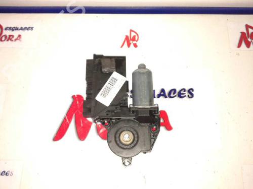 Motore alzacristalli anteriore sinistro VW PHAETON (3D1, 3D2, 3D3, 3D4, 3D6, 3D7, 3D8, 3D9) [2002-2016]  21016447