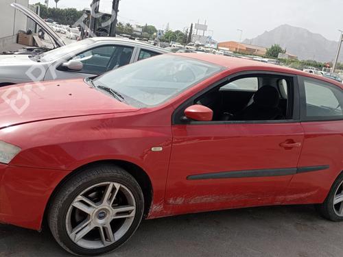 Left headlight FIAT STILO (192_) 1.9 D Multijet | BP16730235C28 