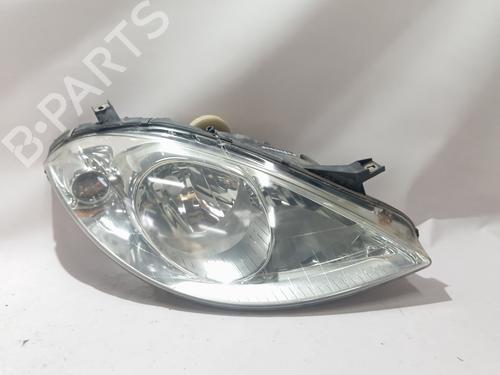 Used Right headlight Right headlight MERCEDES-BENZ A-CLASS (W169) A 150 (169.031, 169.331) (95 hp) 35738416 35738416