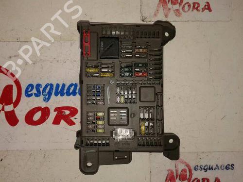 Used Fuse box Fuse box BMW X5 (E70) xDrive 35 d (286 hp) 40102958 40102958
