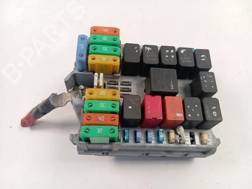 Used Fuse box Fuse box IVECO DAILY V Van NaturalPower 35S14, 35C14, 40C14, 50C14, 65C14, 70C14 (136 hp) 40105004 40105004