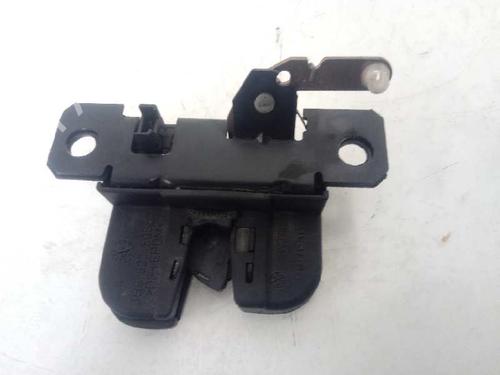 Tailgate lock SEAT LEON (1M1) | BP16779137C101