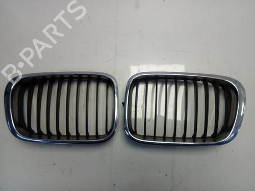 Used Grille BMW 3 Compact (E46) 320 td (150 hp) 22902378