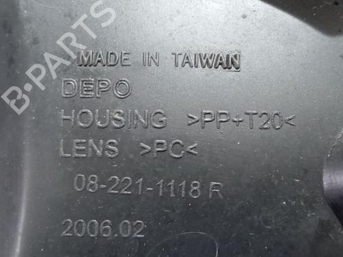 Right headlight HYUNDAI GETZ (TB) 1.3 i | BP27338142C29 