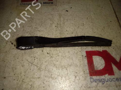 Used Front windshield wiper arm MERCEDES-BENZ C-CLASS (W202) C 230 Kompressor (202.024) (193 hp) 30370905