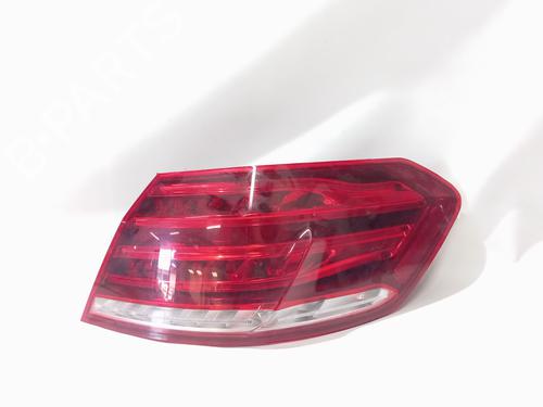 Used Right taillight Right taillight MERCEDES-BENZ E-CLASS (W212) E 220 CDI / BlueTEC (212.001, 212.002) (170 hp) 34461557 34461557