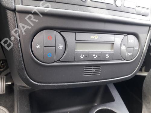 Used Climate control FORD FIESTA V (JH_, JD_) 1.4 TDCi (68 hp) 15231332