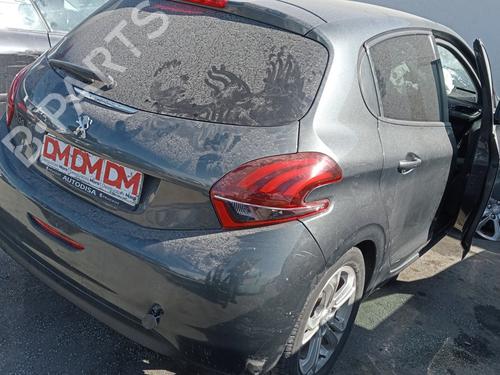 Left front door PEUGEOT 208 I (CA_, CC_) | BP19153990C2