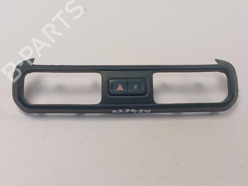 Used Warning switch CITROËN BERLINGO Box Body/MPV (K9) [2018-2025]  30514976