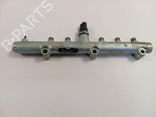 Used Injection rail KIA SORENTO I (JC) [2002-2011]  21043806