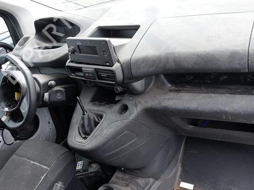 Engine control unit (ECU) PEUGEOT PARTNER Tepee  | BP17132806M57 