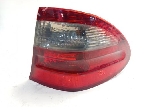 Used Right taillight MERCEDES-BENZ E-CLASS (W211) E 320 CDI (211.026) (204 hp) 22762808