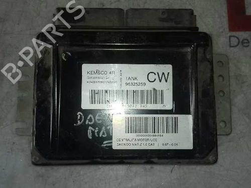 Used Engine control unit (ECU) DAEWOO MATIZ (M100, M150) 1.0 (64 hp) 12649360