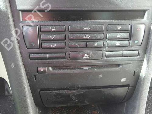 Used Radio SAAB 9-3 (YS3F, E79, D79, D75) [2002-2015]  12633870