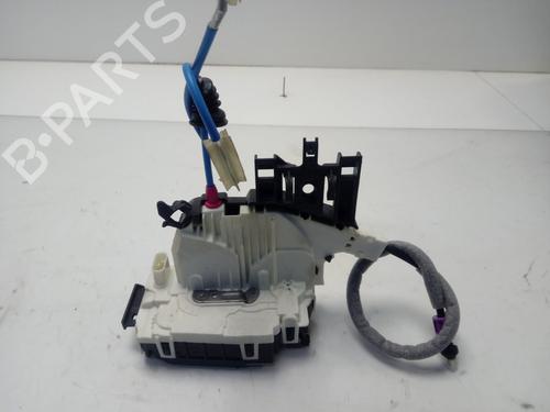 Rear right lock MERCEDES-BENZ GLA-CLASS (X156) GLA 200 CDI / d (156.908) A2047302835 |