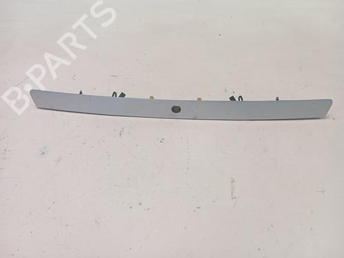 Trunk håndtak AUDI A4 B5 (8D2) 1.9 TDI quattro (116 hp) 28163615