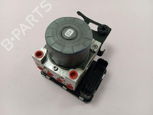 Used ABS pump RENAULT TRAFIC III Van (FG_) [2014-2025]  27198304