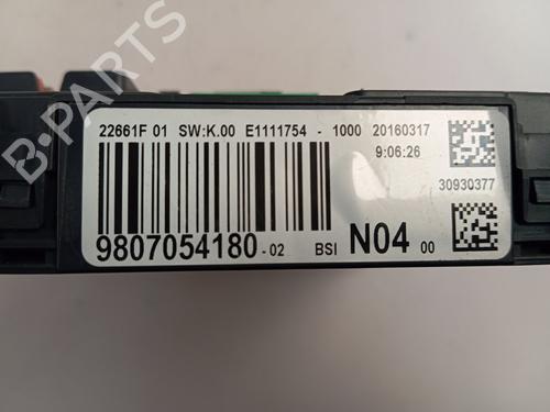 Fuse box PEUGEOT 308 II (LB_, LP_, LW_, LH_, L3_)  | BP22433300E1 