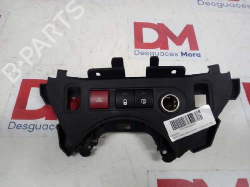 Used Warning switch CITROËN BERLINGO MULTISPACE (B9) 1.6 HDi 75 / BlueHDi 75 (75 hp) 15352638