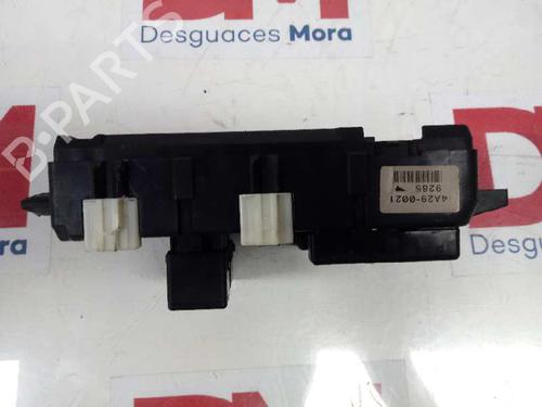 Fuse box VOLVO V40 Estate (645) 1.6 | BP12661928E1 