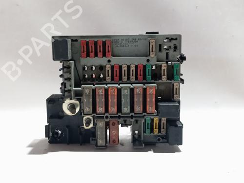 Used Fuse box Fuse box 39141376 39141376